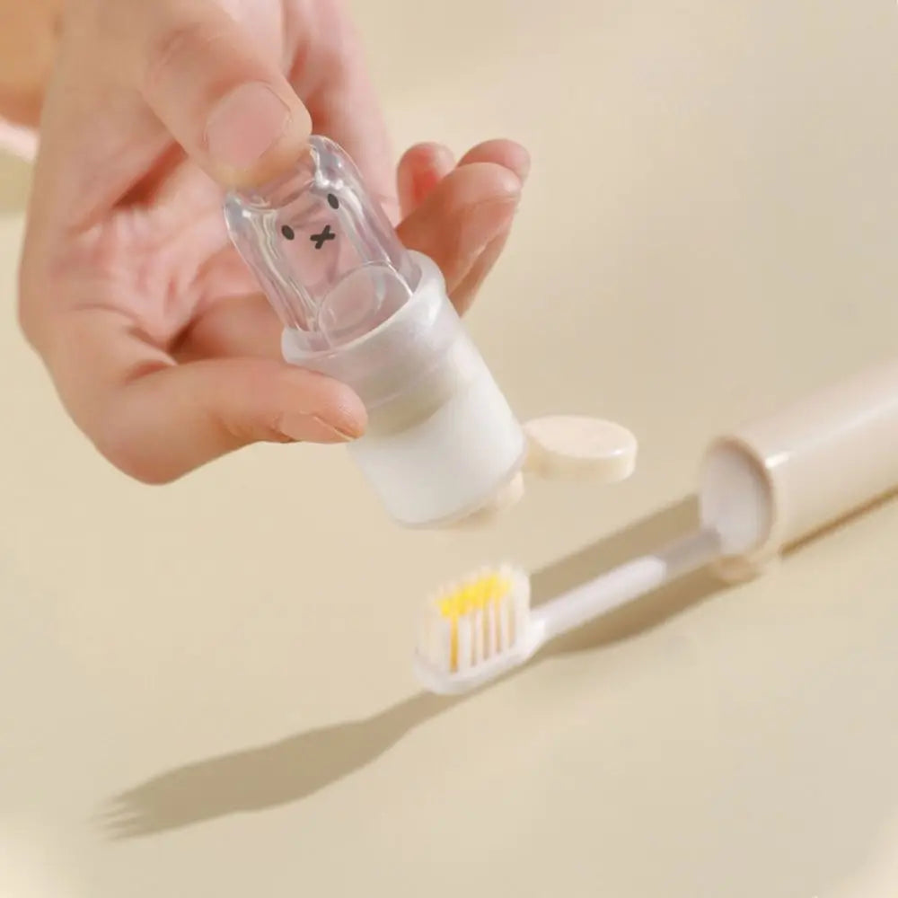 2-IN-1 Travel Toothbrush